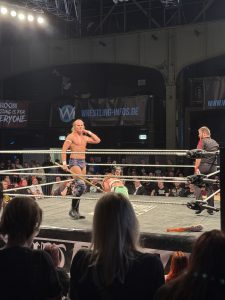 Norman Harras mit Kendo-Stick